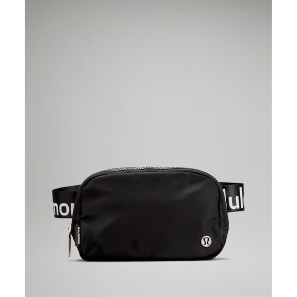 NWT Lululemon Belt Bag Black/White with Wordmark *RARE*